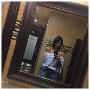 Meet your Posher, Kellie